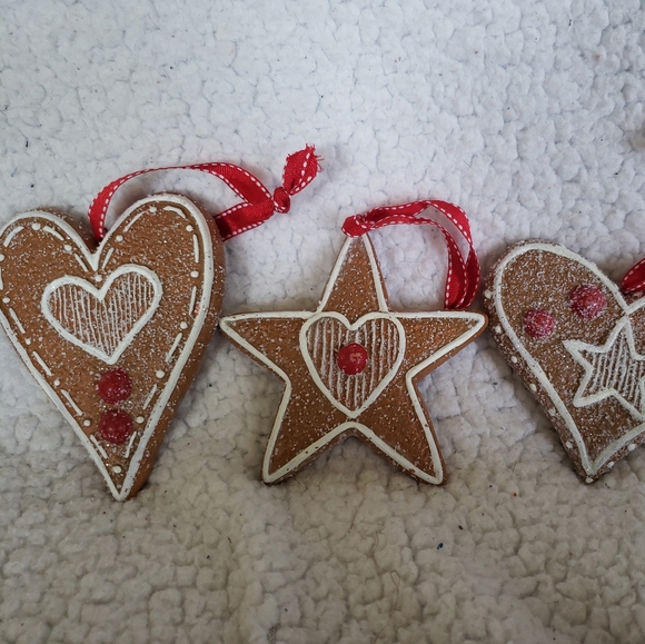 3 Christmas Ornaments Hearts & A Star - Picture 2 of 5